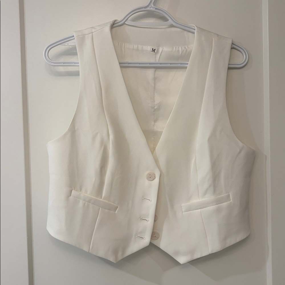 White Sleeveless Vest